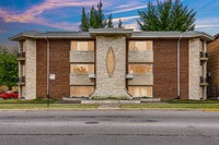 Building Photo - 7105 W Foster Pl
