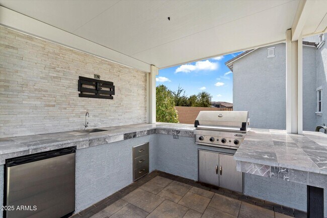 Building Photo - 25509 N 140th Dr