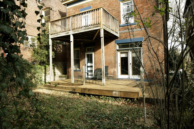 Building Photo - 405 West St