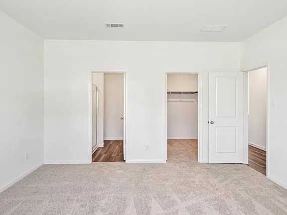 Building Photo - Room in House on Mullen Wy