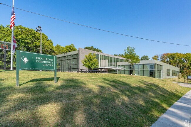 Building Photo - Beautiful Benning 3 Bedroom Renovated Bungalow Home with Yard, Parking, W/D.