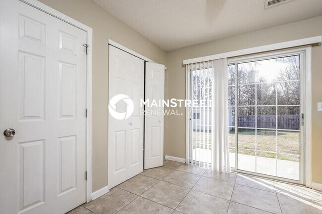 Building Photo - 3 Bedroom Pet-Friendly Home in Winston-Salem, NC with Main Street Renewal