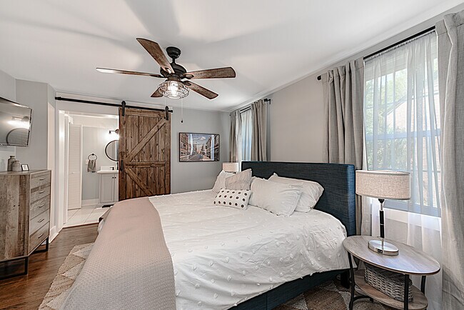 First floor Master with full bathroom. King size Casper bed. - 2118 Market St