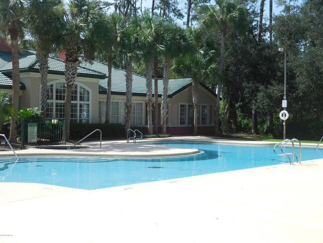 Building Photo - 160 Veracruz Dr