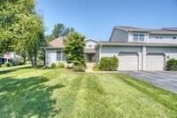 Building Photo - 208 Cinnamon Cir