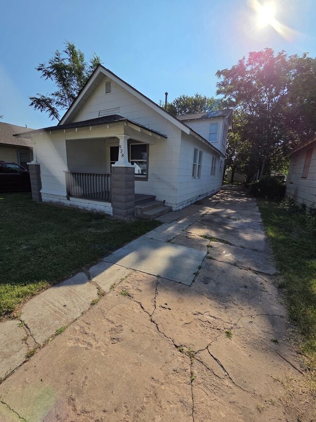 Building Photo - 938 S Hiram St