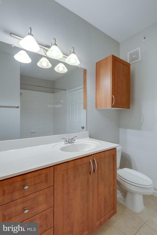 Building Photo - 12958 Centre Park Cir