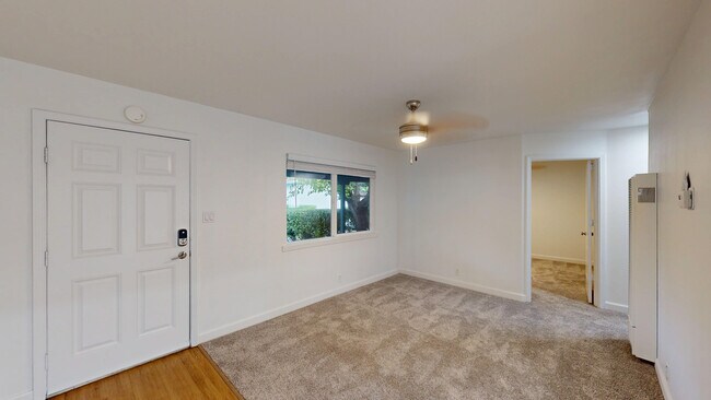 Building Photo - 15431 Marty Dr