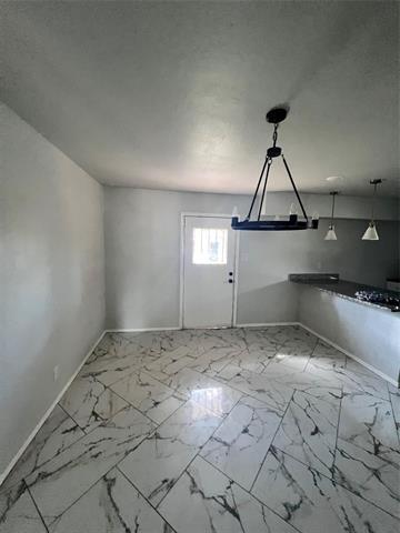 Building Photo - 665 Cedarcliff Dr