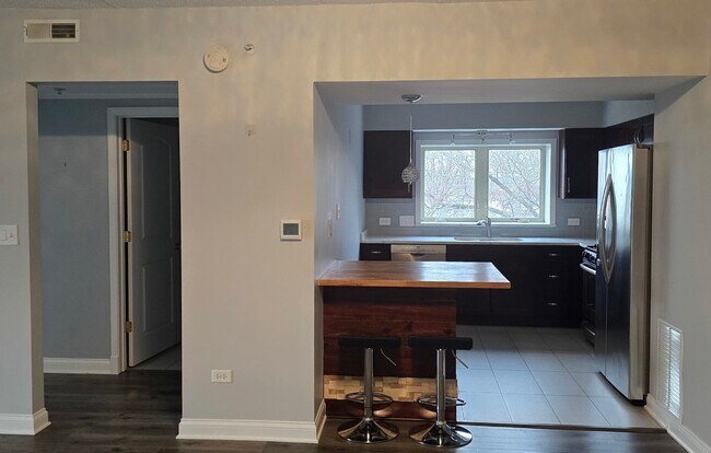 Building Photo - 635 Perrie Dr