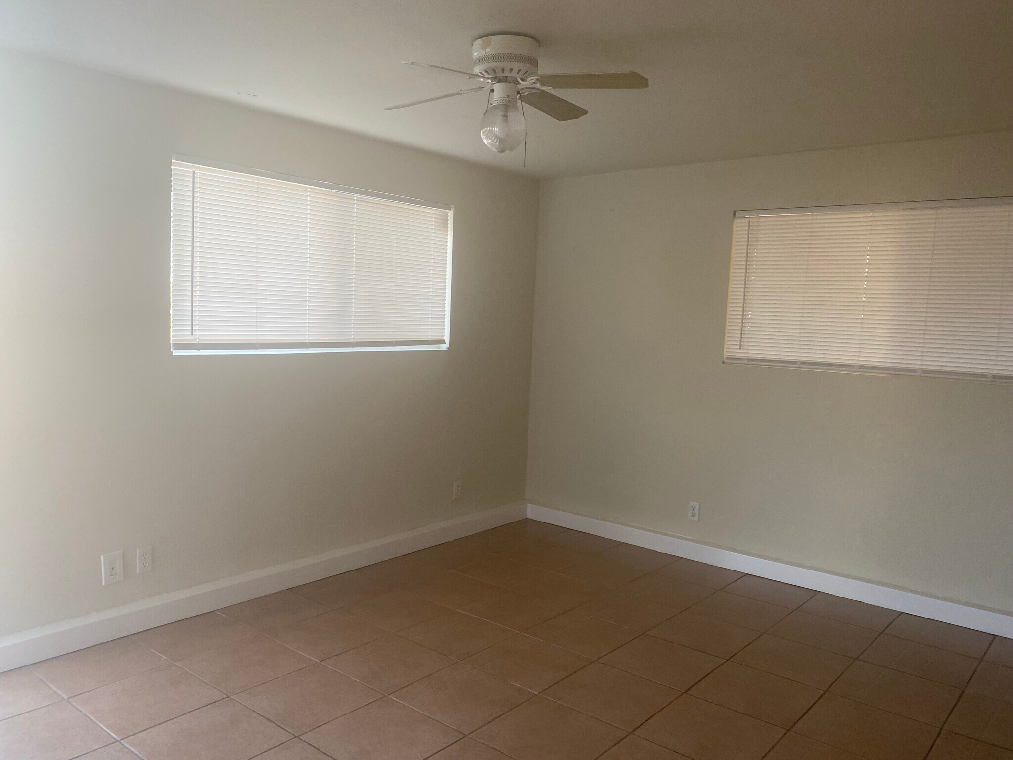 Main Room - 500 Hawthorne Ave