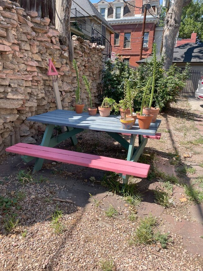 Building Photo - Downing St.