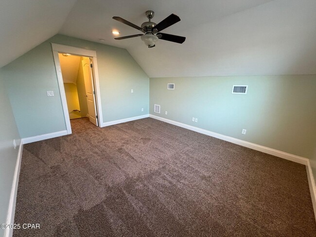 Building Photo - 4528 Tropical Dr