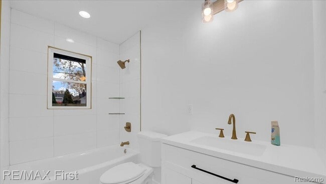 Building Photo - 23108 Pilgrim Ave