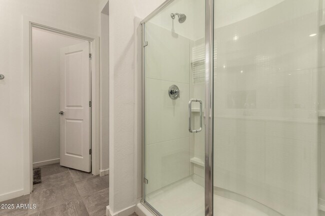 Building Photo - 3022 Hayden Rose Ave