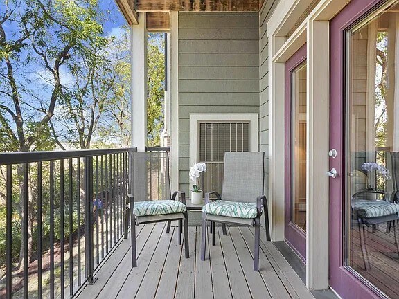 Building Photo - 8253 Mayo Dr