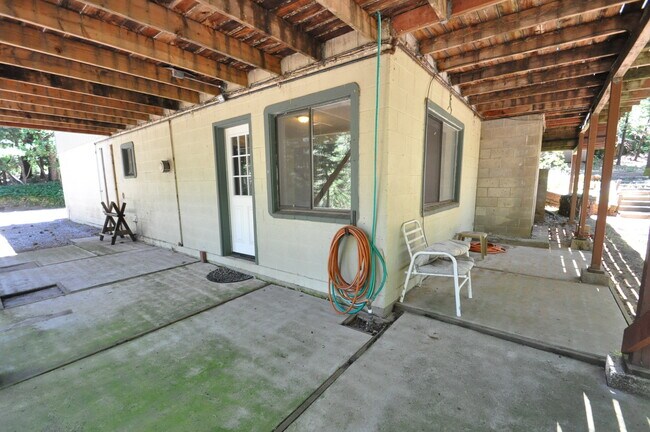 Building Photo - 23660 Ontario Dr