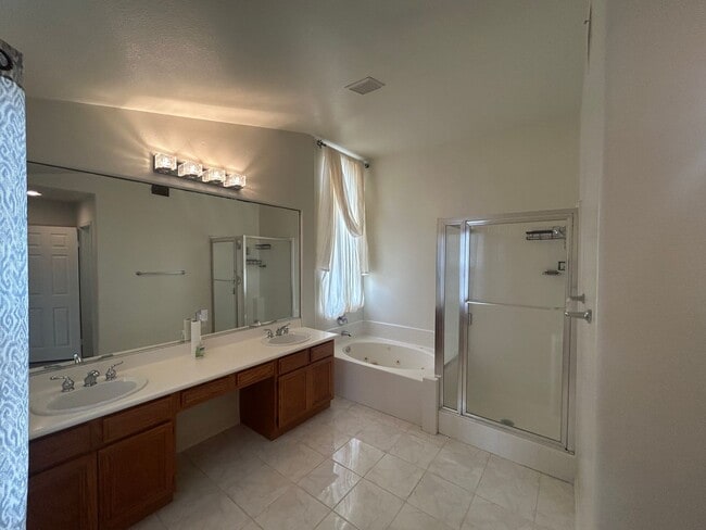 Building Photo - Beautiful Corona Hills Home