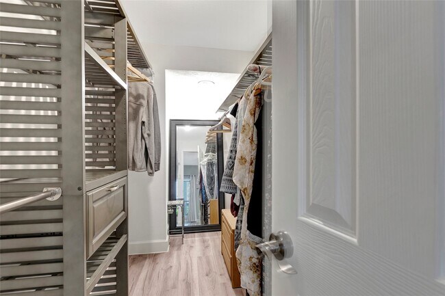 Building Photo - 18809 Egret Bay Blvd