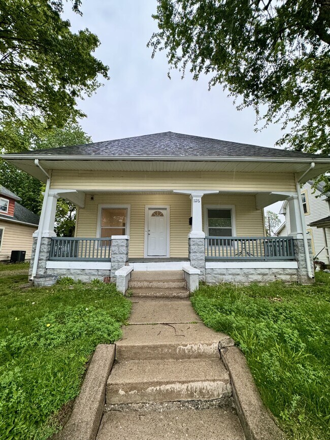 Building Photo - 1126 N Morrison St