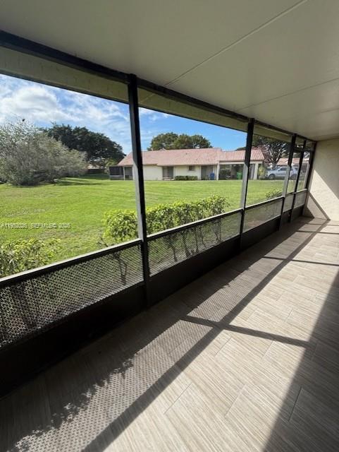 Building Photo - 330 Lakeside Ct