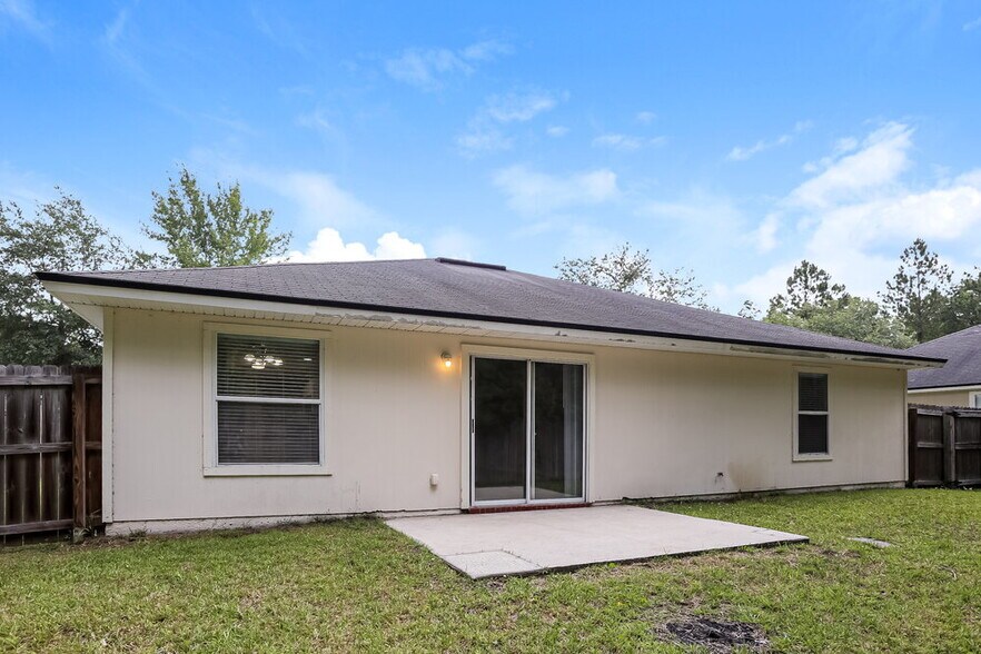 Building Photo - 10946 Lauren Oak Ln S