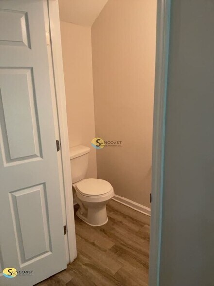 Building Photo - 8337 Homeport Ct
