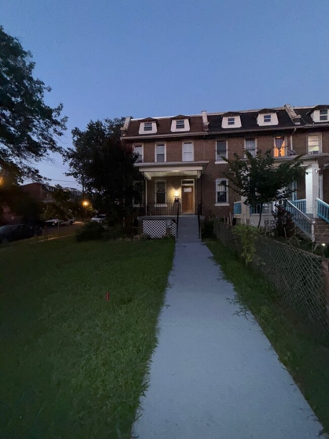 Building Photo - 4627 Georgia Ave NW