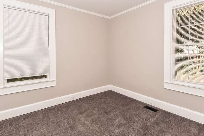 Building Photo - 4803 Anderson St