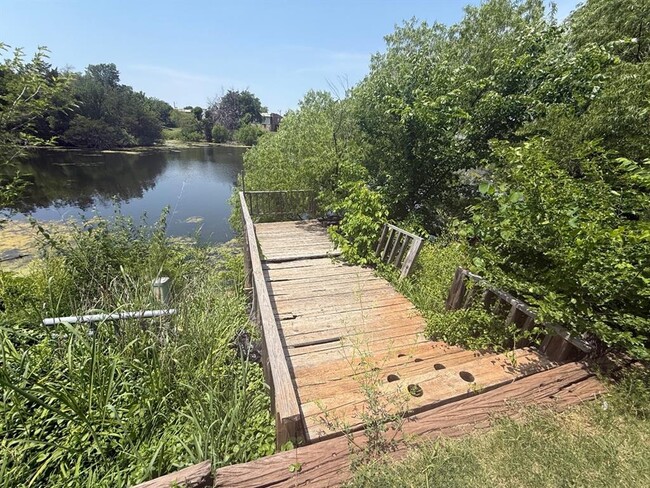 Building Photo - 7407 Kings Manor Ct