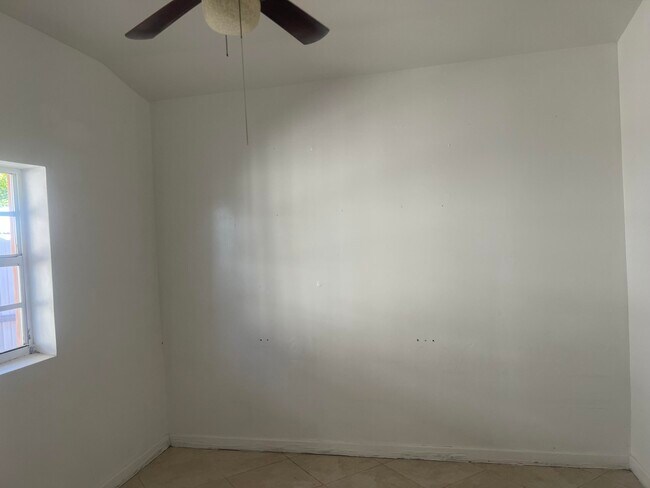 Building Photo - 210 W 60th St