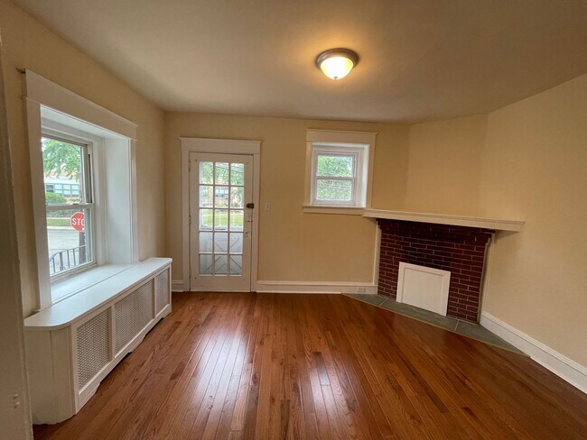 Building Photo - 143 N Highland Ave