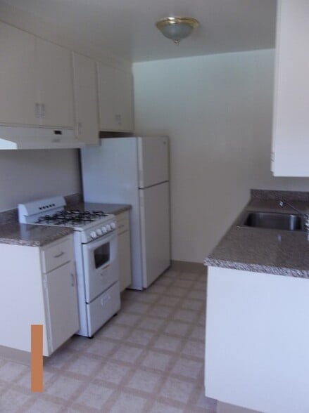 Building Photo - 1514 Lincoln Blvd