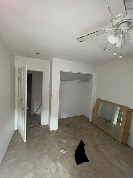 Building Photo - 1104 N 41st St