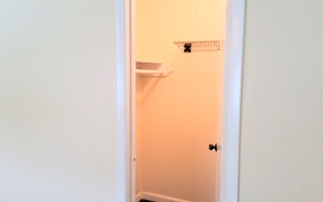 Building Photo - Stunning all remodeled 2/1.5 condo with Am...