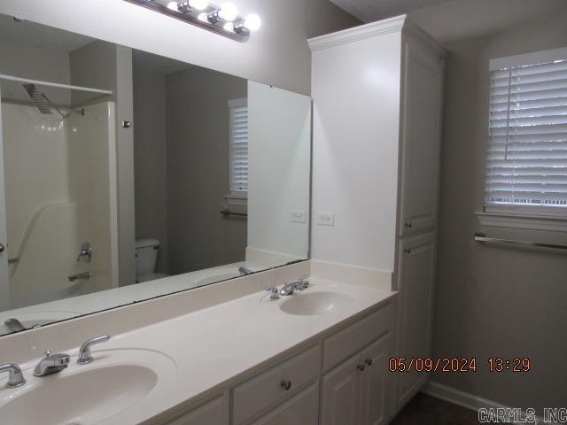 Building Photo - 2225 Dillard Dr
