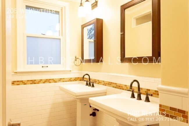 Building Photo - 205 W. Whittier-