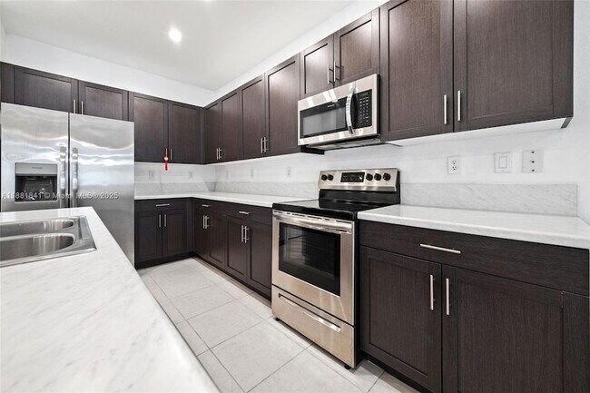 Building Photo - 13535 SW 184th Ter