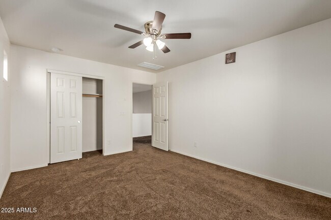 Building Photo - 11603 W Calavar Rd