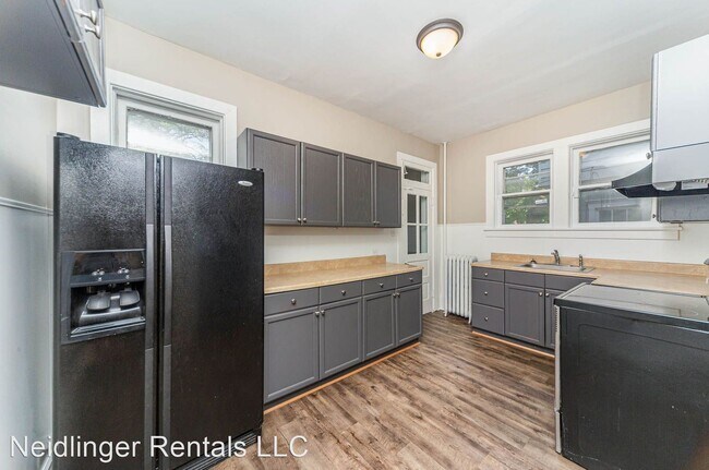 Building Photo - 4 br, 2 bath House - 2428 N 5th St