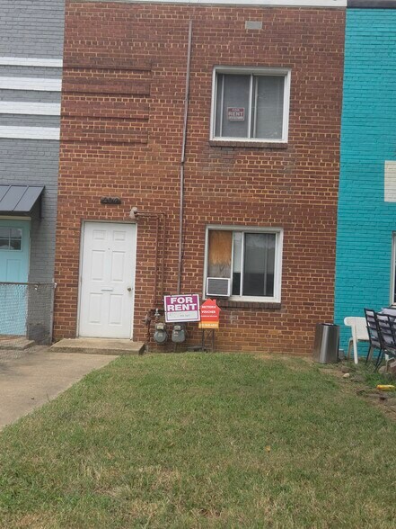 Primary Photo - 204 Oklahoma Ave NE