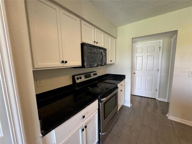 Building Photo - 12936 Fennway Ridge Dr