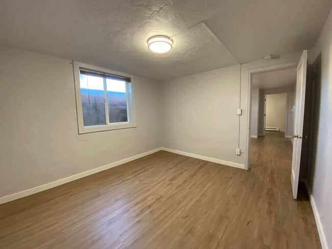 Building Photo - Remodeled Basement Apartment