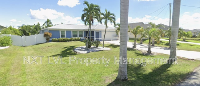 Building Photo - 4123 SW 21st Pl