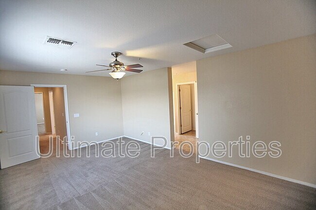 Building Photo - 7989 W Mary Jane Ln