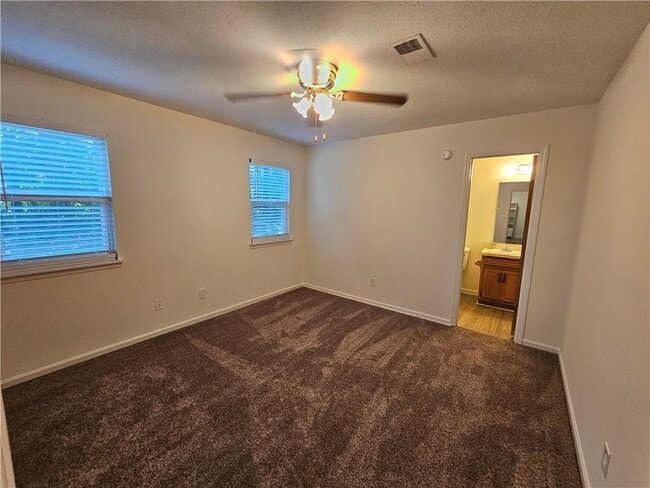 Building Photo - 2460 Washington St