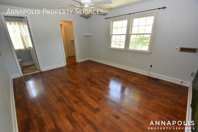 Building Photo - 1750 Aberdeen Cir