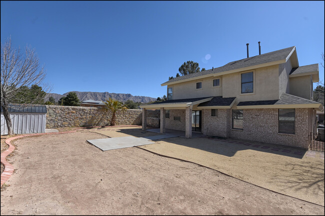 Building Photo - 695 Bluff Canyon Cir