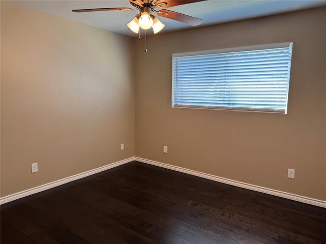 Building Photo - 3784 Weeburn Dr