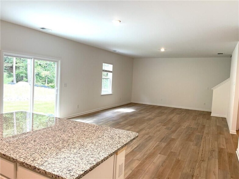 Building Photo - 290 Rivulet Dr